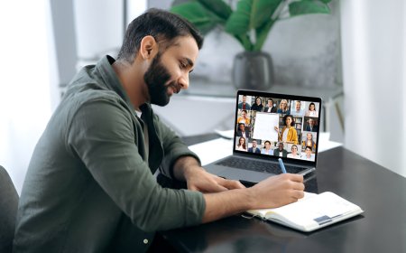 Online Learning in 2025: Trends That Are Here to Stay