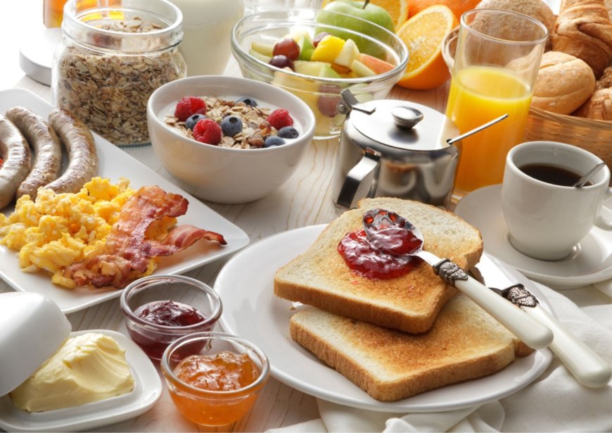 Travel Nutrition Tips: Essential Foods to Pack for a Healthy Journey