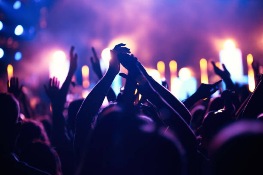 How Do You Plan a Group Night Out in El Paso?