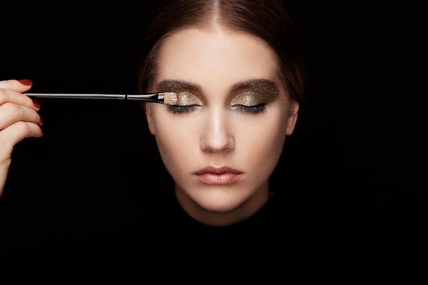 What Are the Most Popular Eyeshadow Colors in the Market Today?